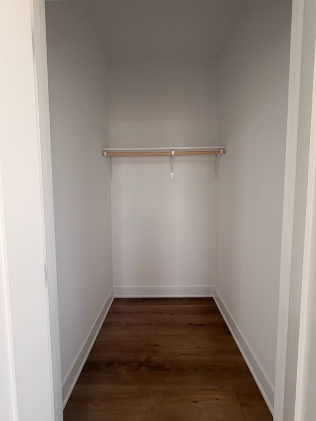 Building Photo - 1320 S Ashland Ave