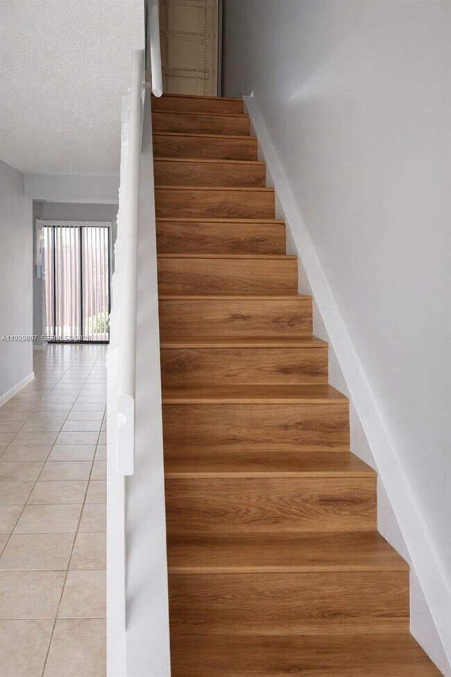 Building Photo - 7795 SW 102nd Ln