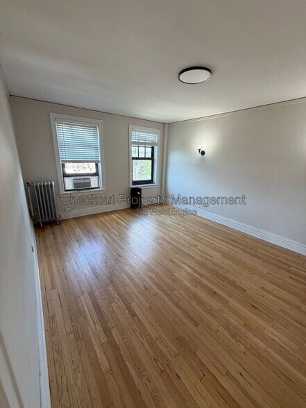Interior Photo - Parkleigh