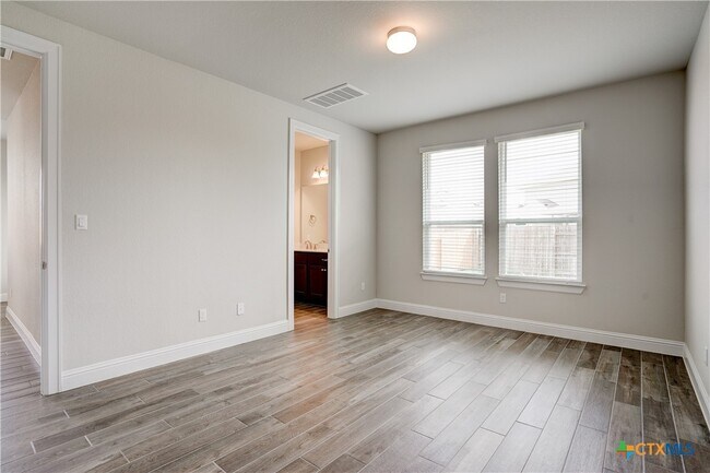 Building Photo - 130 Hidden Branch Cv