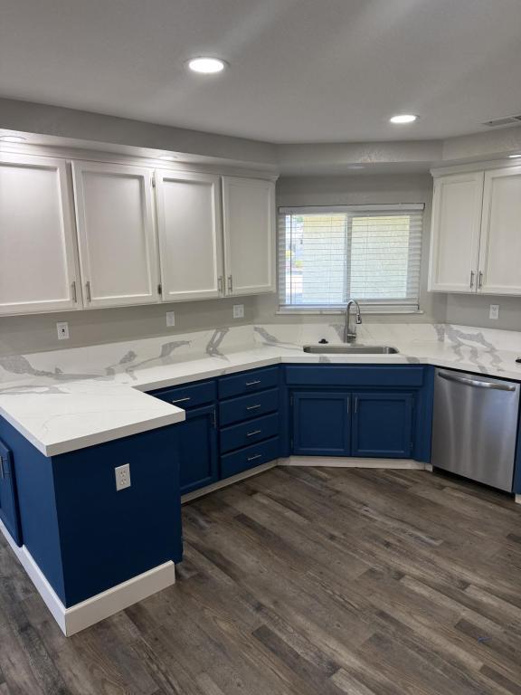 Building Photo - 1020 W Minnesota Ave