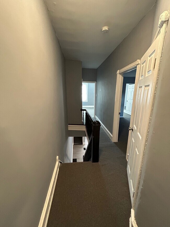 Building Photo - 2519 W Gordon St