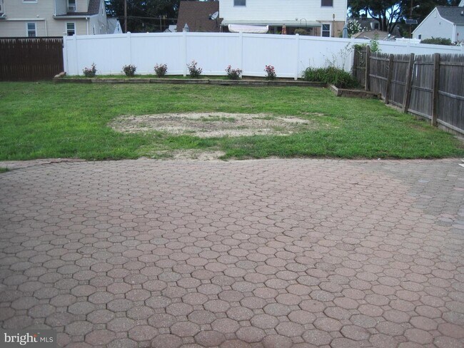 Building Photo - 10 Millard Terrace