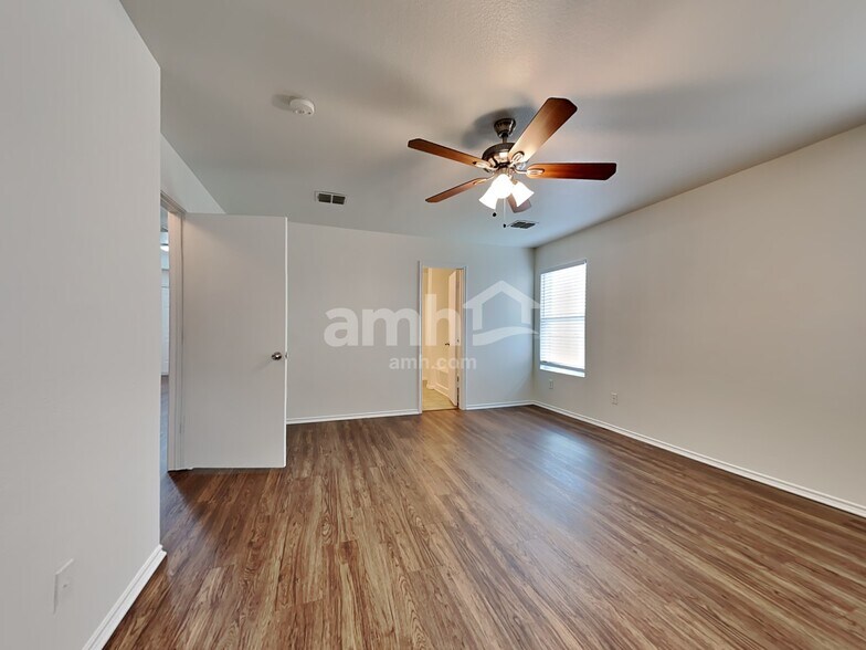 Building Photo - 5216 Lava Rock Dr