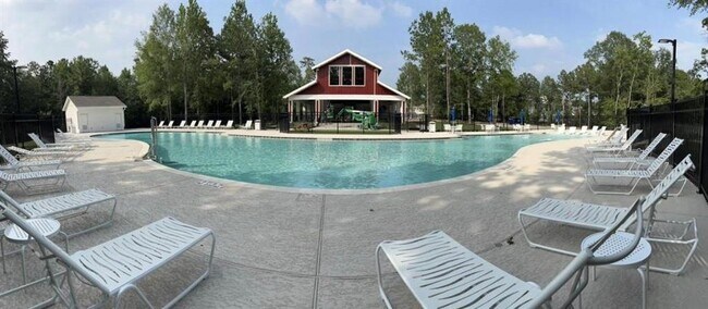 Building Photo - 580 Longleaf Pine Dr