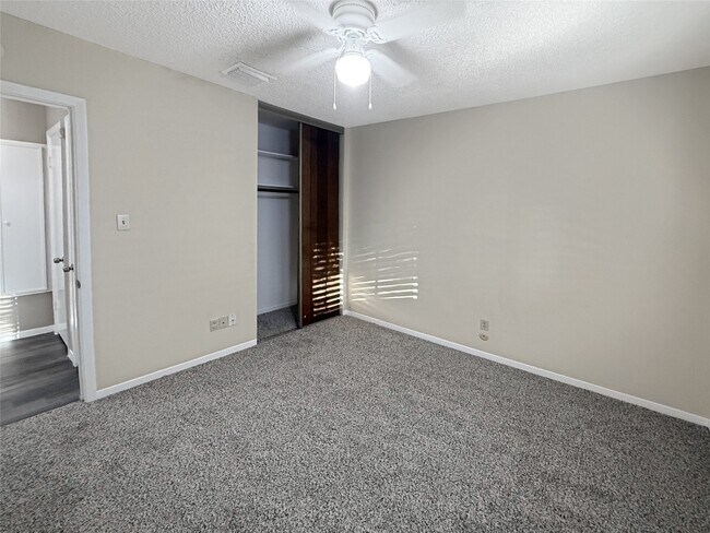 Building Photo - 14411 Cypress Leaf Dr