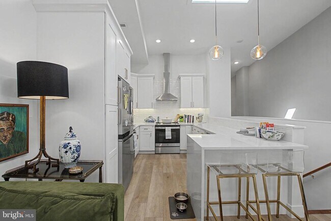 Building Photo - 120 N 3rd St