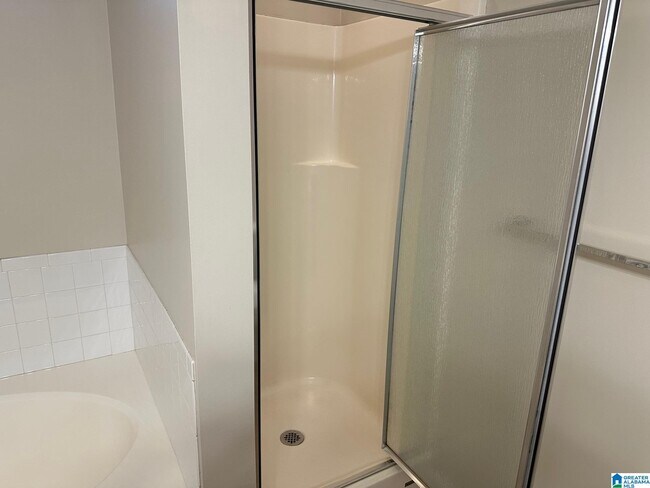 Building Photo - 512 Camden Cove Cir