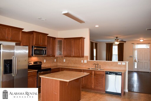 Building Photo - 6720 Southern Trace Cir