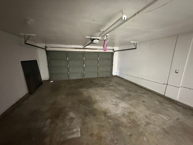 Building Photo - 3212 Korovo Ct