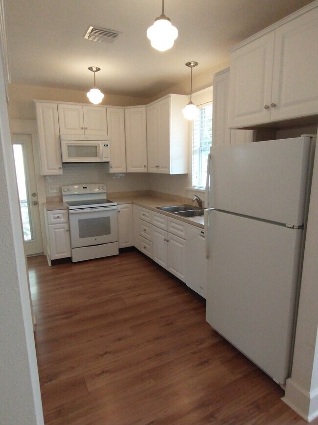 Building Photo - 1240 13th St N