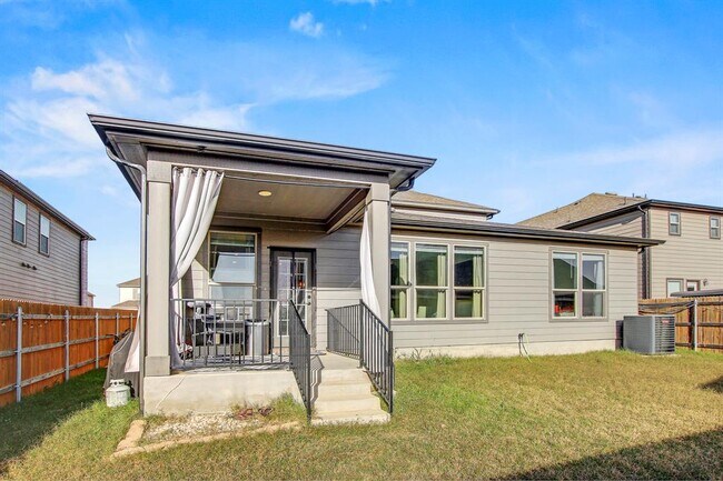 Building Photo - 205 Travers Stake Trl