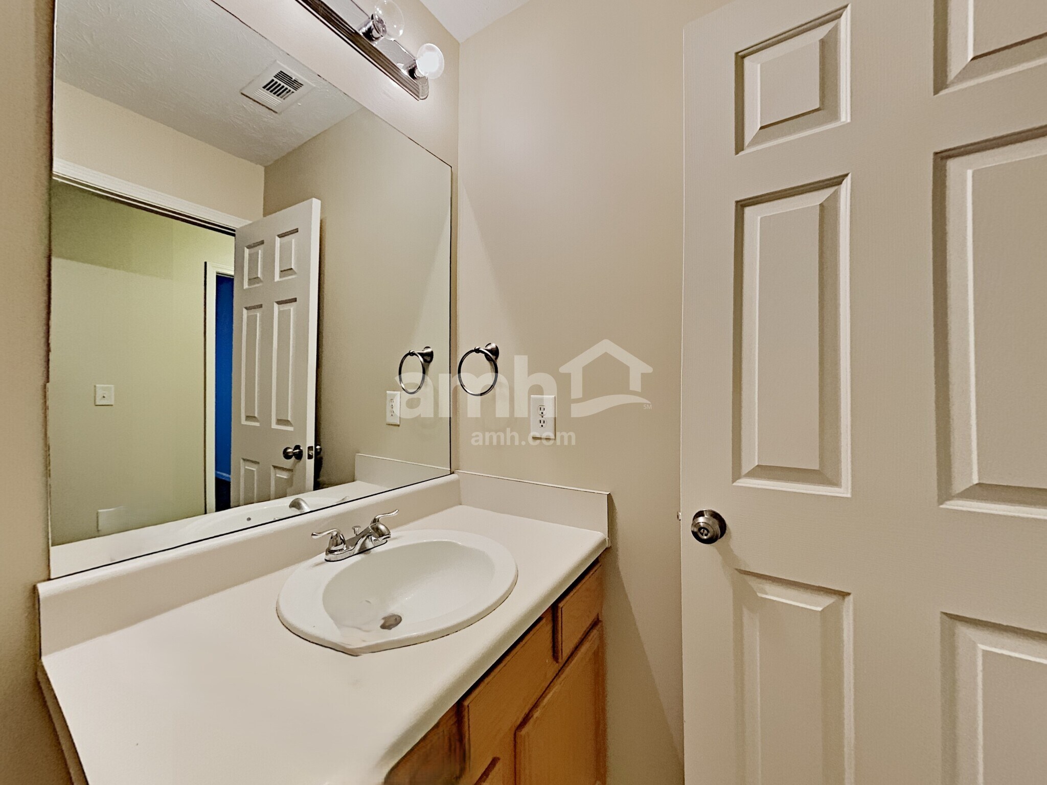 Building Photo - 6252 Whitetail Ct NW
