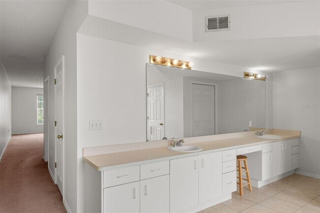 Building Photo - 1644 Arabian Ln