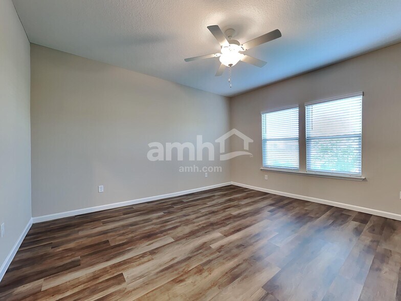 Building Photo - 151 Hemlock Point