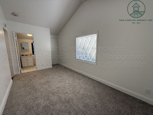 Building Photo - Refreshed Four Bedroom Hatton Fields Home