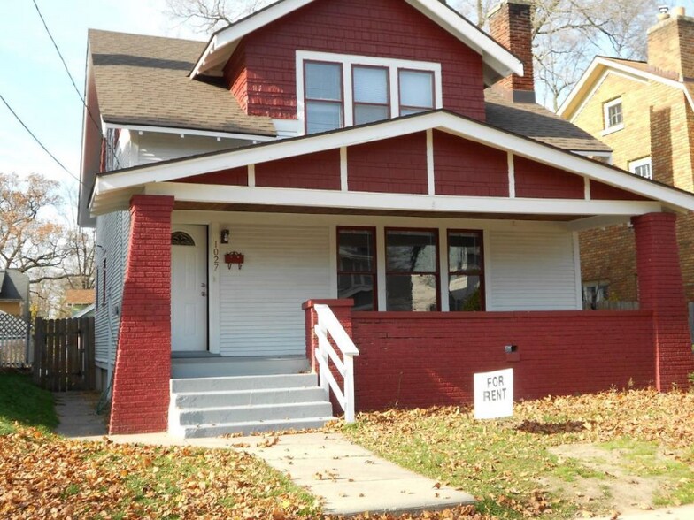 Building Photo - 1027 Underwood Ave SE