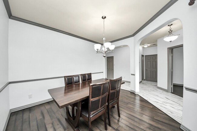 Building Photo - 4410 Lodge Vine Ct