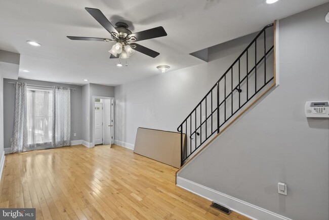 Building Photo - 250 S Highland Ave