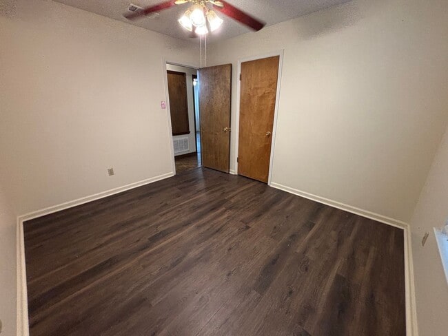 Building Photo - Remodeled 3 Bedroom Home