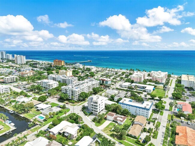 Building Photo - 1900 SE 2nd St