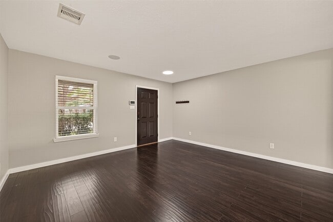 Building Photo - 18302 Walden Gate Ln