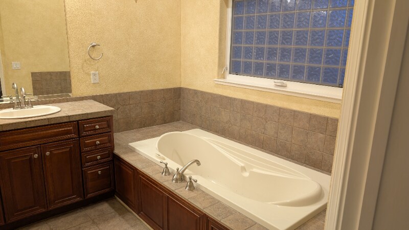 Building Photo - 12630 Thomas Creek Rd