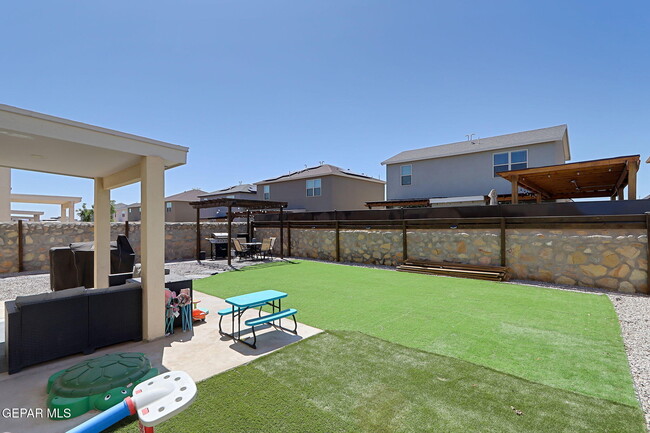 Building Photo - 6016 Hidden Clove Ct