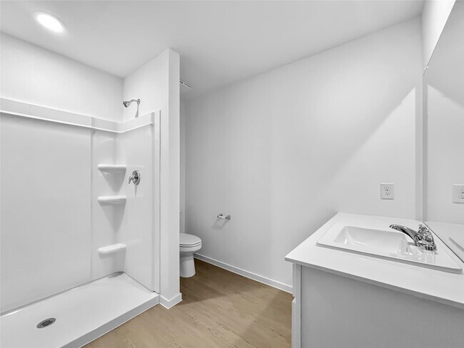 Building Photo - 6026 Starling Dr