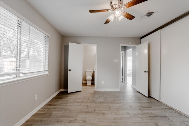 Building Photo - 13746 Vickston Ln