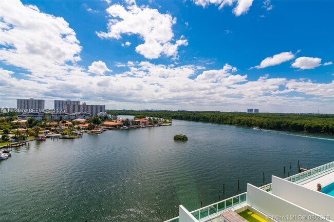 Building Photo - 400 Sunny Isles Blvd