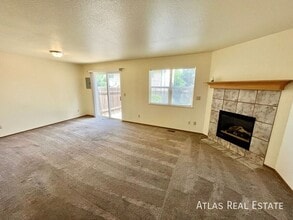 Building Photo - 2355 Shawnee Dr