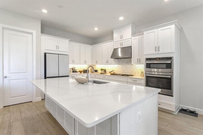Building Photo - 9796 Santini Rd