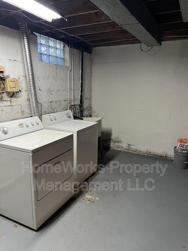 Building Photo - 462 Norvelle Ct