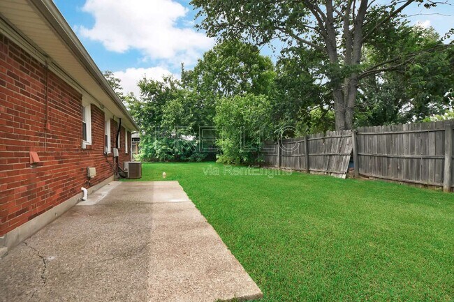 Building Photo - 6701 Barfield Rd
