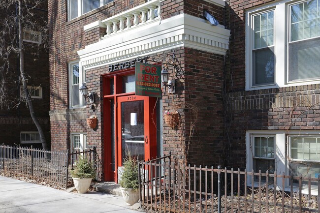 Building Photo - 2304 Harriet Ave