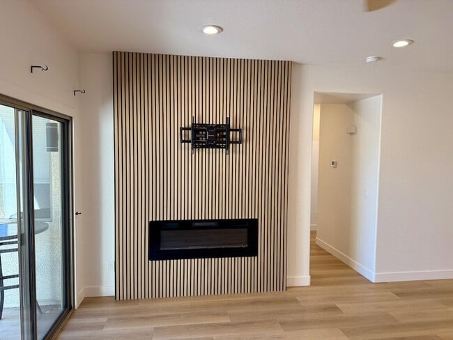 Building Photo - 2579 W Lewis and Clark Trail