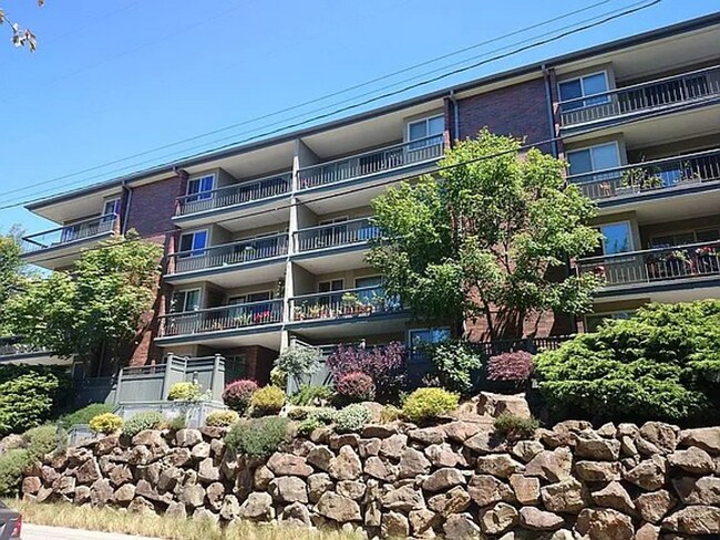 Building Photo - 2Bd/1Ba Seattle Condo