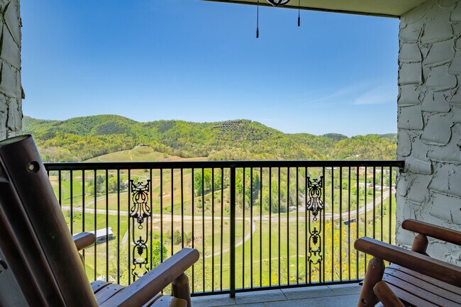 Building Photo - 4249 Dollys Dr