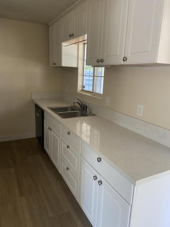 Building Photo - 917 Broadview St