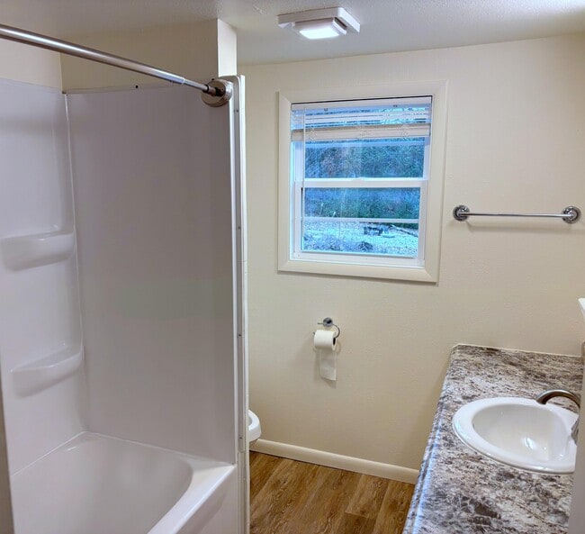 Building Photo - 239 Timberlane Dr