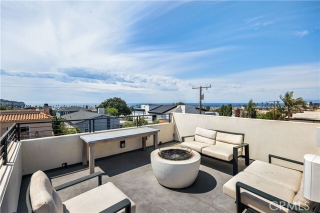 Building Photo - 332 Avenue E