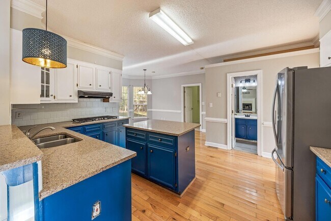 Building Photo - 1114 Rivershyre Dr