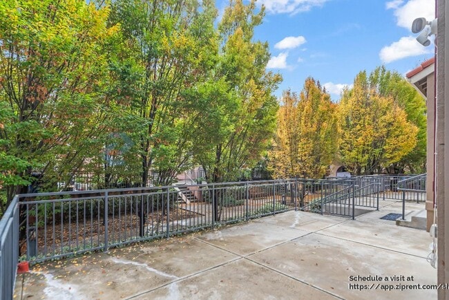 Building Photo - 2677 Corde Terra Cir