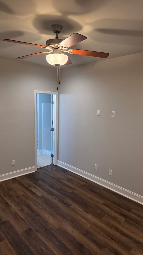 Building Photo - Great 3 Bedroom 2 Bath home w Garage