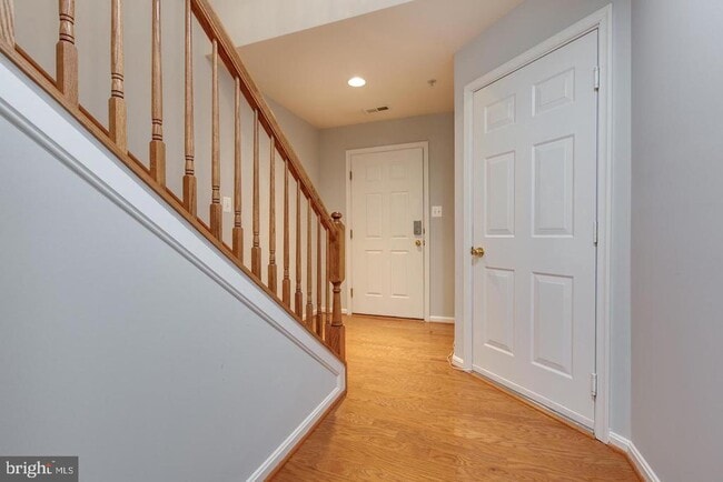 Building Photo - 11013 Apple Orchard Ct