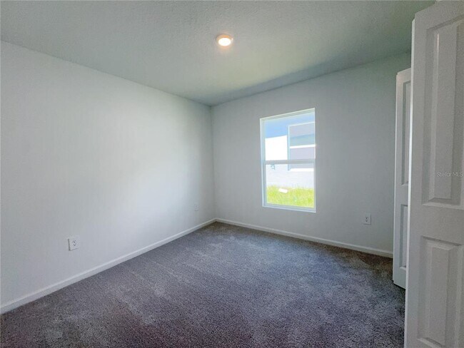 Building Photo - 2362 McKinley Dr