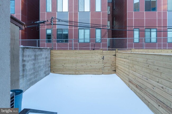 Building Photo - 3631 Warren St