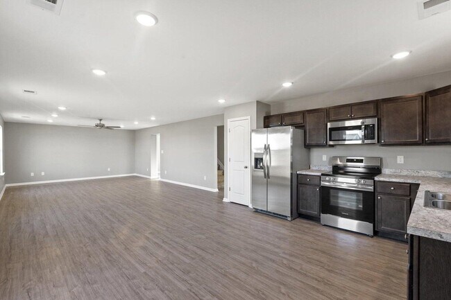 Building Photo - 106 Tyler Way