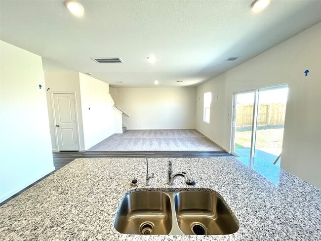 Building Photo - 5915 Grantgrala Dr